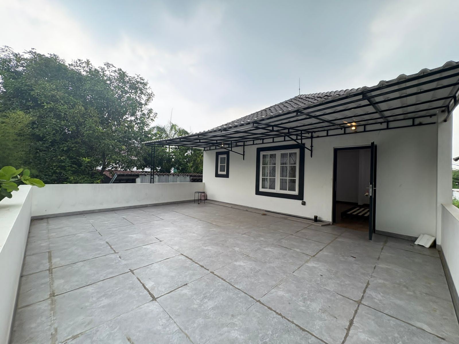 Disewakan rumah bagus harga terjangkau di taman simpruk cikarang