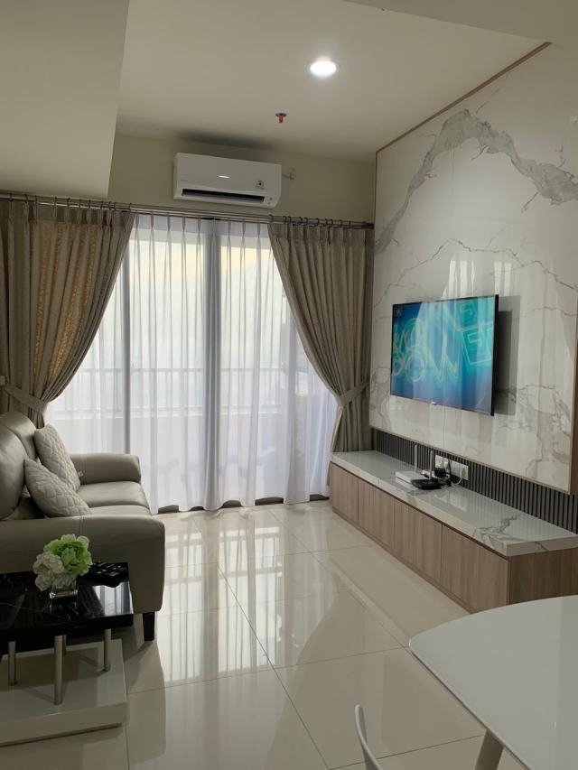 Di sewakan apartemen 2br lengkap dengan fasilitas gym, kolam renang