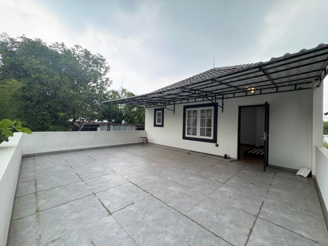 Disewakan rumah bagus harga terjangkau di taman simpruk cikarang