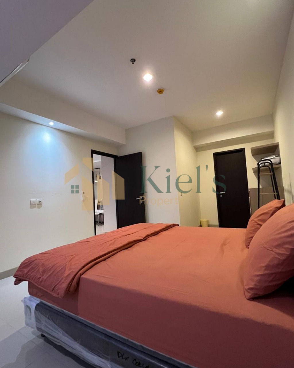 Di sewakan apartemen Orange County Fully furnished 2BR 1KM 81m2